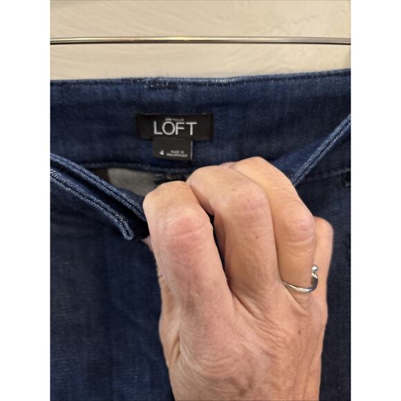 LOFT Women’s The Wide Leg Dark Wash Denim Jeans Size 4 Ann Taylor Boho Stretch  - Picture 5 of 7